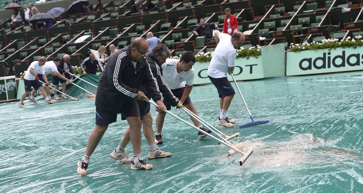 His semifinal against fellow Spaniard David Ferrer was halted by rain, which also delayed the start of the Djokovic-Federer match.