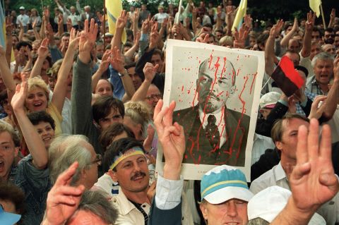 In December 1991 a nationwide referendum was held. 90% of Ukrainian citizens voted for independence from the Soviet Union. 