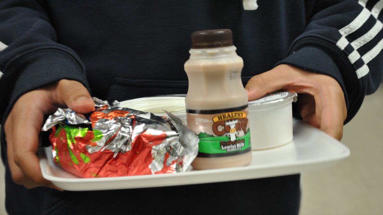 cafeteria meal