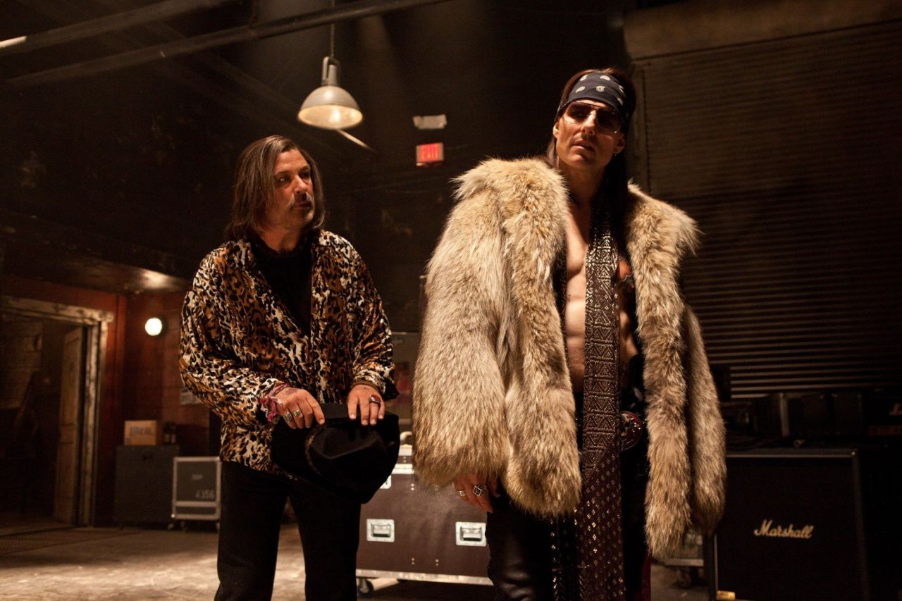 Cruise interpretó a la estrella del rock Stacee Jaxx en "Rock of Ages".