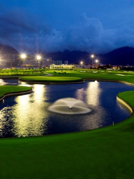 Getting in nine holes is par for the course in Hong Kong, thanks to the USGA-approved SkyCity Nine Eagles Golf Course adjacent to Terminal 2.