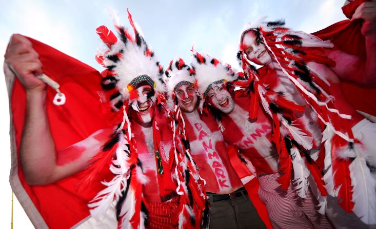 The Danes, champions in 1992, need a victory to guarantee a quarterfinal place but a draw will be enough if the Netherlands win.