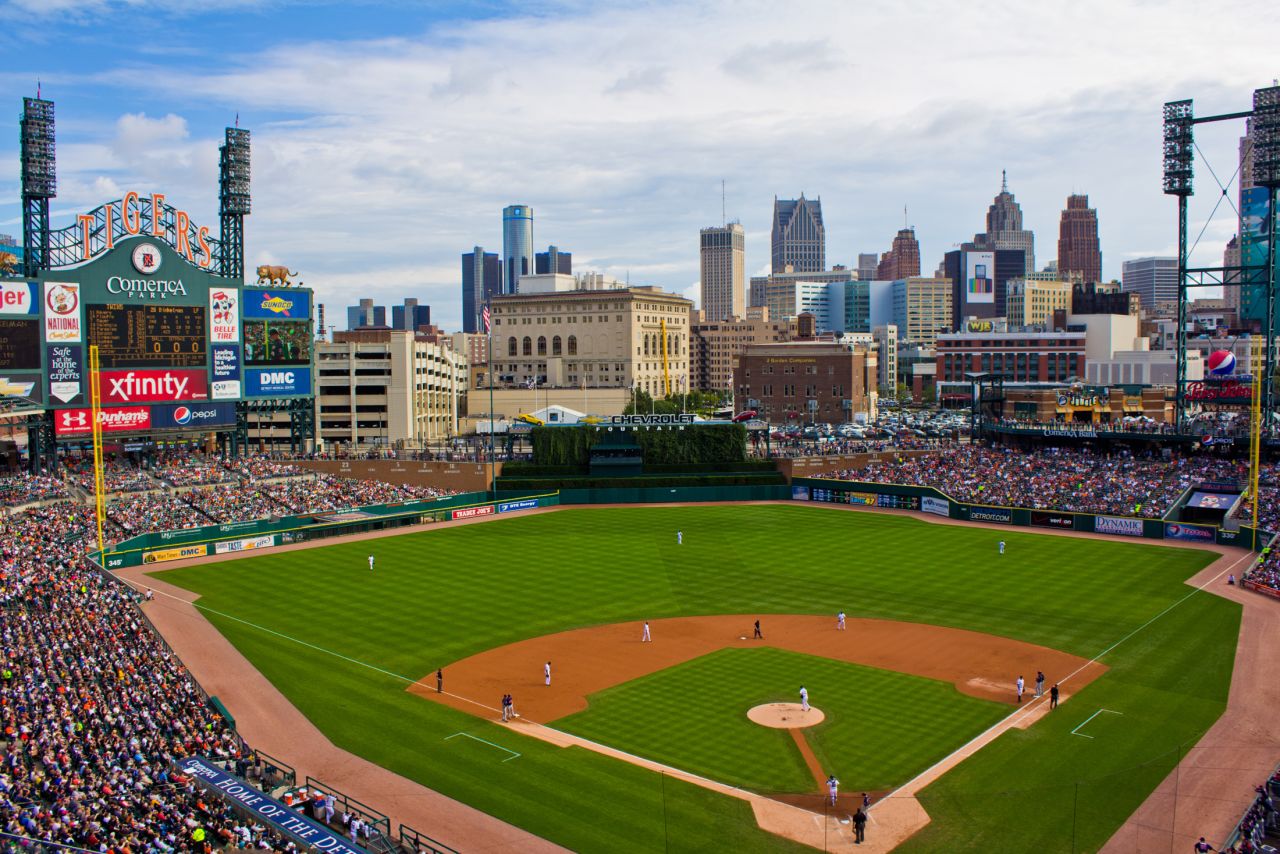 Home to the Detroit Tigers, Comerica Park opened in 2000 and is the successor to Tiger Stadium. Baseball fans can enjoy food and drinks and watch a game while being treated to a great view of the downtown skyline. 