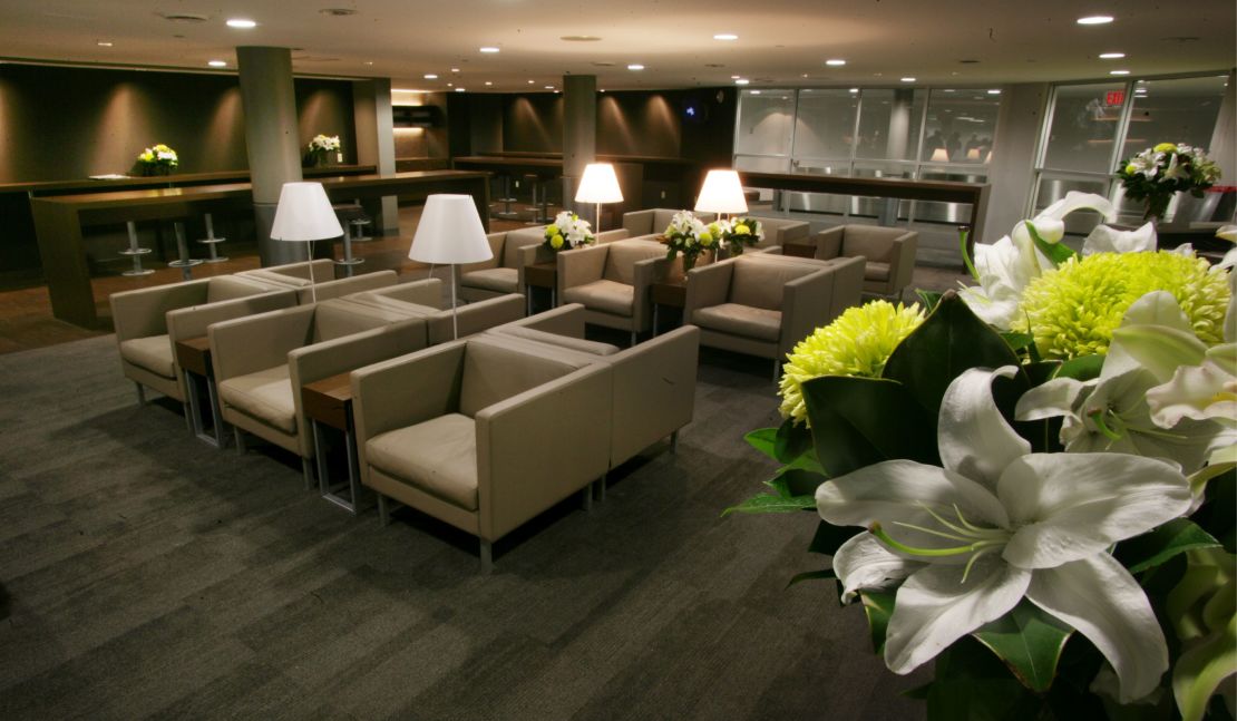 Canadian airline Porter invites all passengers to enjoy its lounges in Toronto and Ottawa.