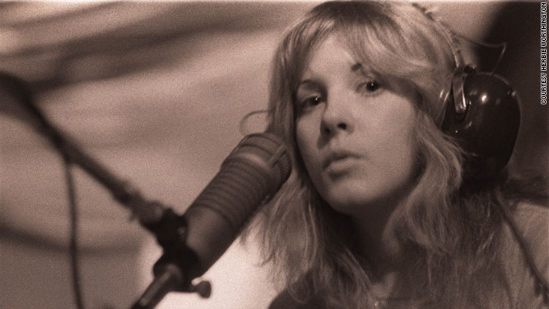 Stevie Nicks at age 27 in 1976.