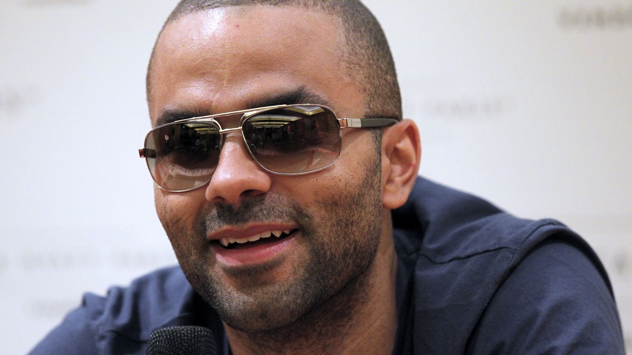 A suit filed against a nightclub by Tony Parker says the owners failed to provide "sufficient and efficient security."