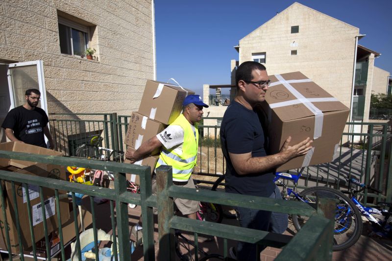 Evacuation Of 150 West Bank Settlers Begins CNN   120626041636 Israel Evacuation 