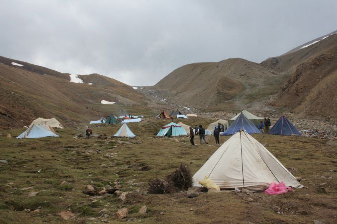 A harvesters' camp in Dolpa, at 4,300 meters elevation.