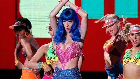 The diva wore a bright pink top to perform at the 2010 MTV Movie Awards.