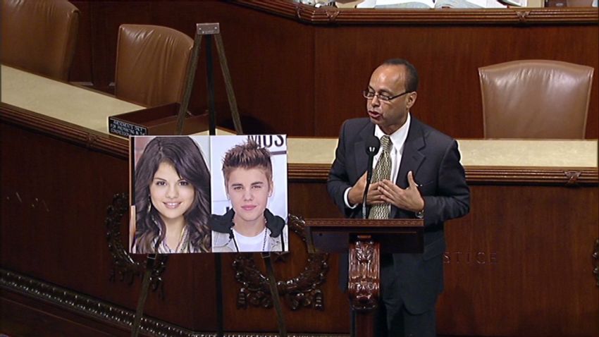 sot Gutierrez gomez bieber immigration_00002310