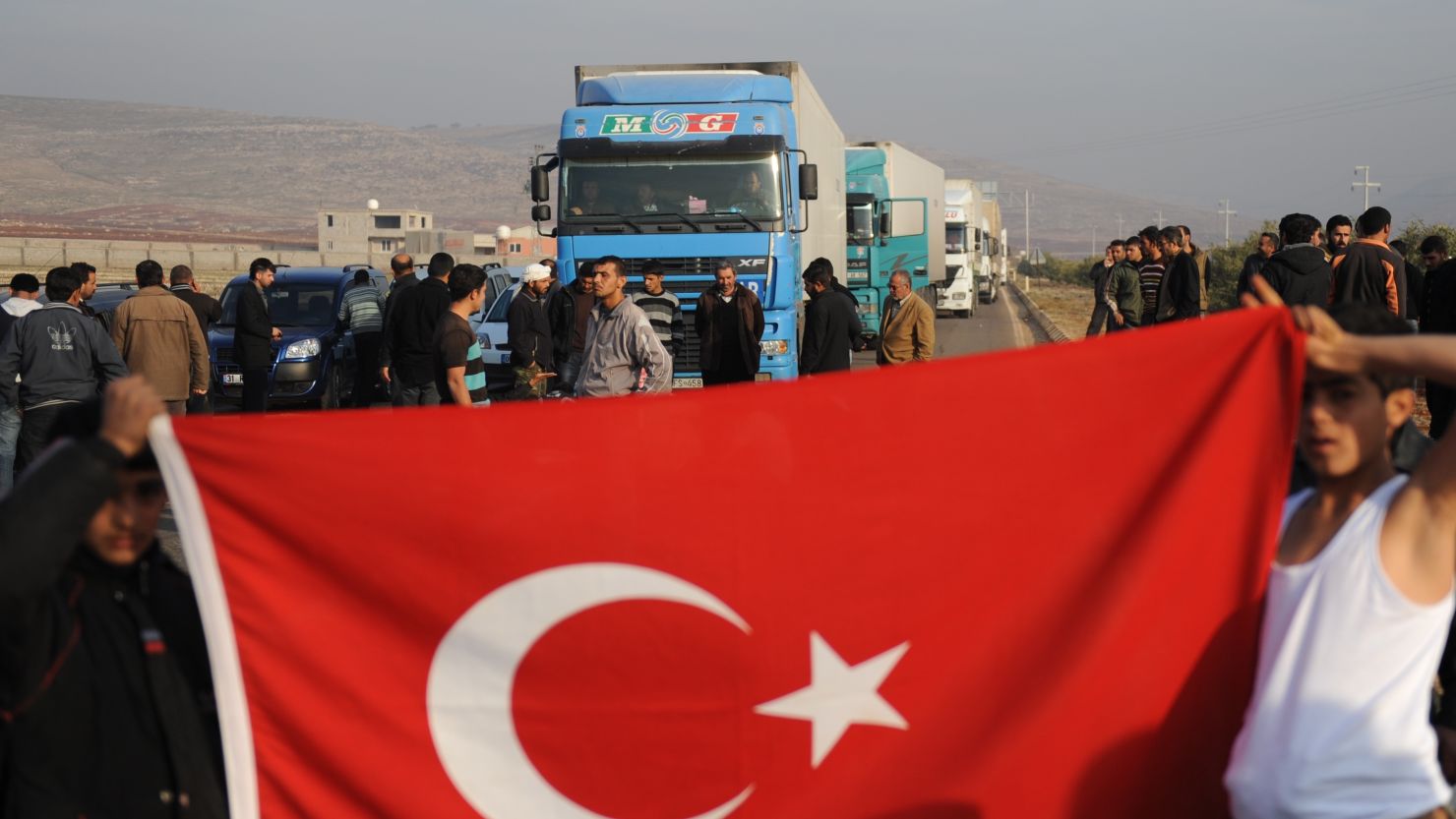 Highway blockage near the Turkish border. The crisis is forcing Turkish exporters to establish alternative routes to the gulf.