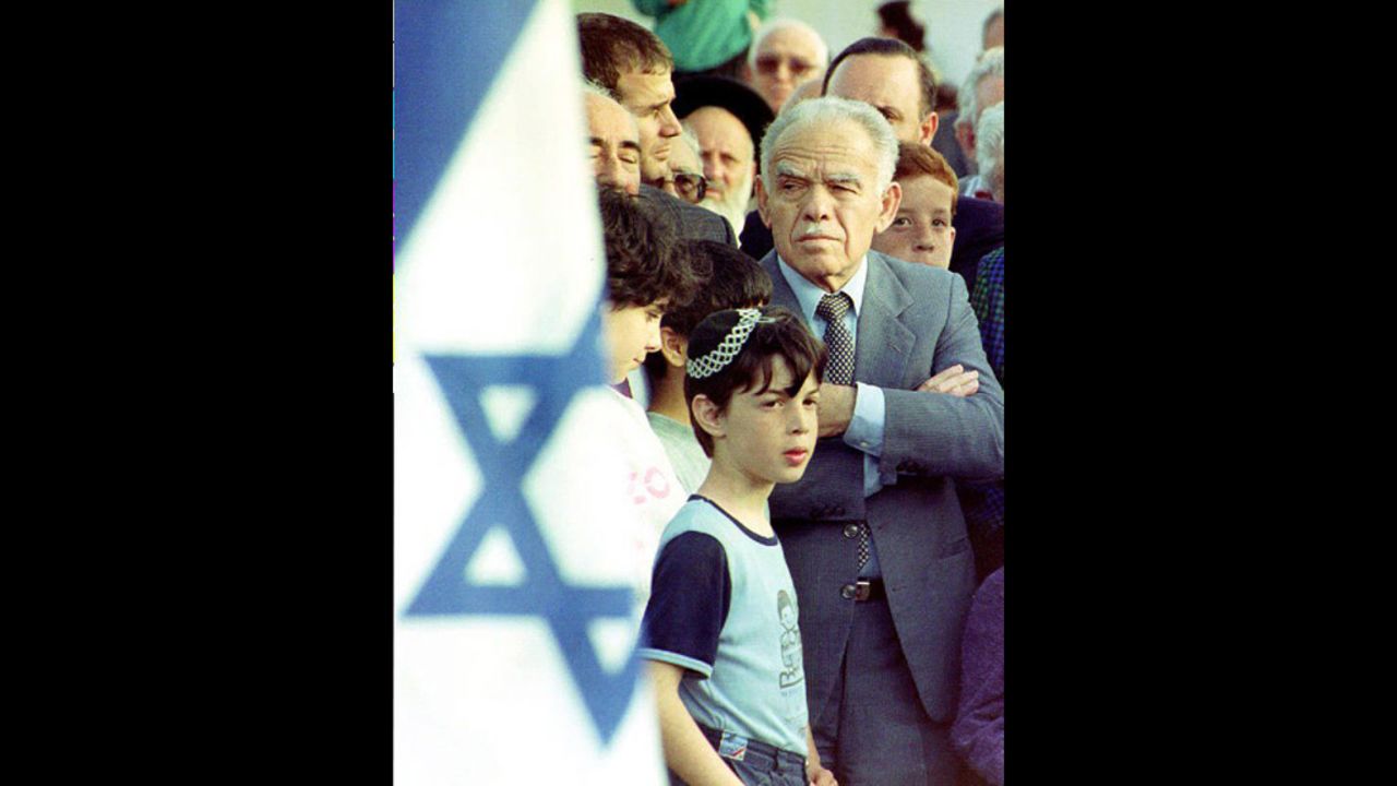 Shamir attends a street-naming ceremony on April 15, 1992, commemorating deceased members of the Lehi, the underground militants who fought the British in Petah Tikva.
