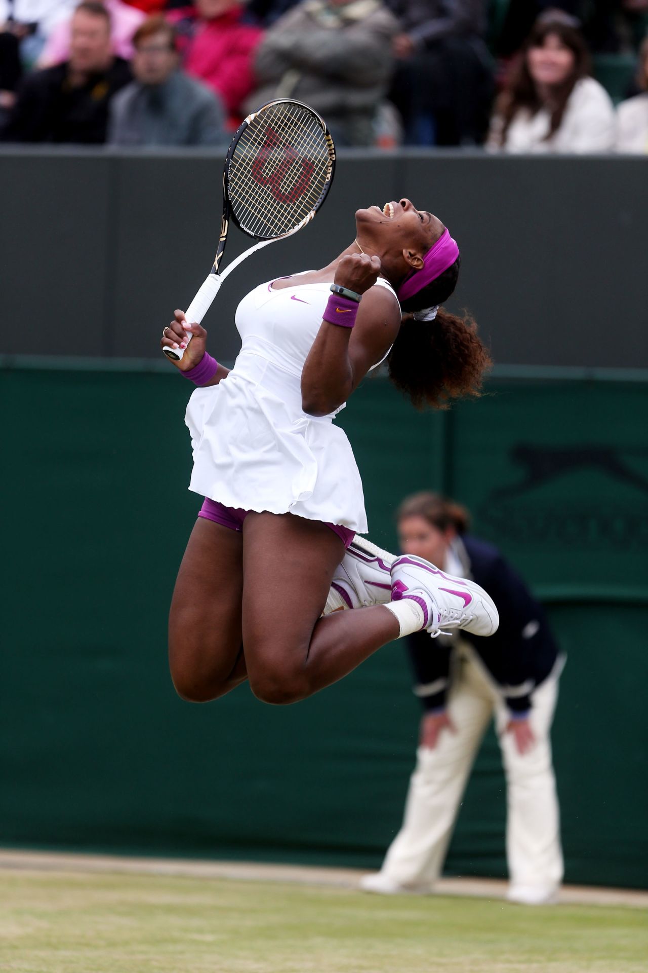 Serena Williams is also through to the last eight as she seeks her first grand slam title since winning Wimbledon for the fourth time in 2010.