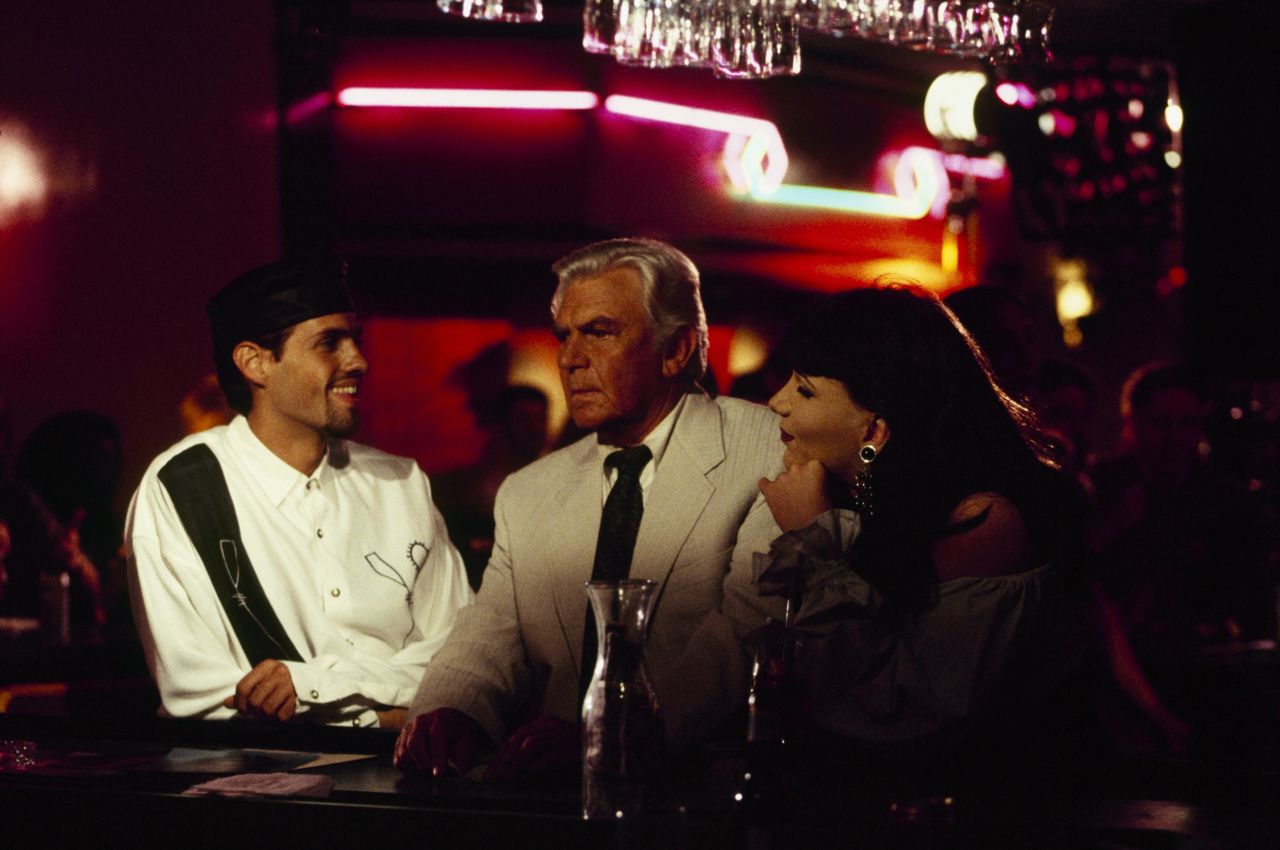 Griffith in the episode "Dead Air," which showed December 8, 1994.