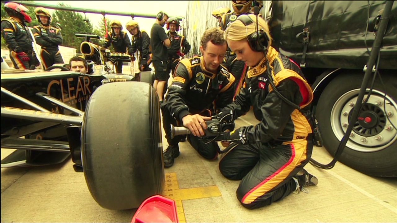 f1 davies pitstop lotus team_00005814