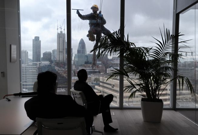 12 years after it was first sketched out, London's Shard tower will be inaugurated to great fanfare -- but it has won as many critics as it has admirers.