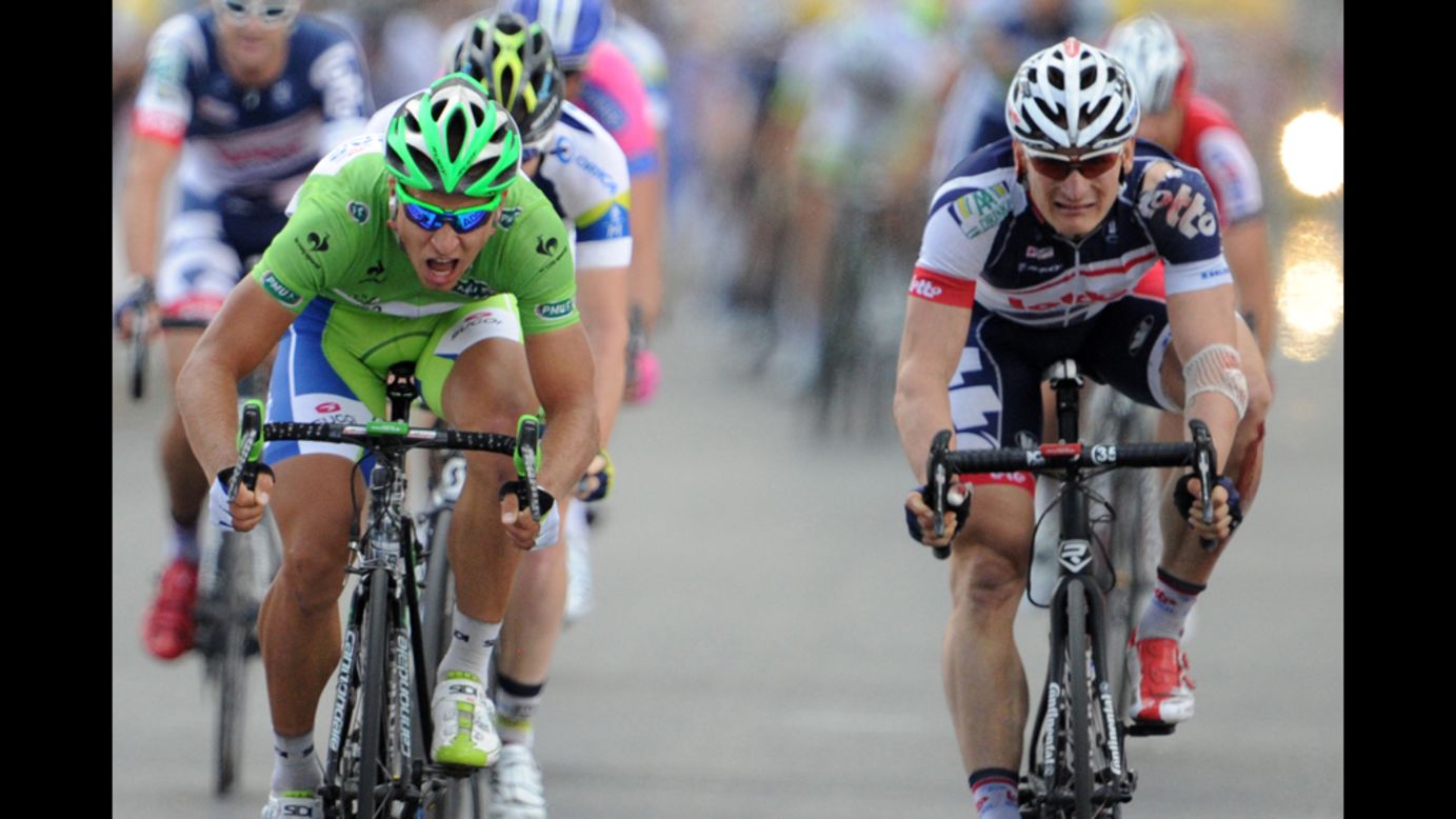 Stage 6 winner Peter Sagan of Slovakia pushes to the finish line ahead of Germany's Andre Greipel on Friday. The 207.5-kilometer stage began in Epernay and finished in Metz, in northeastern France.