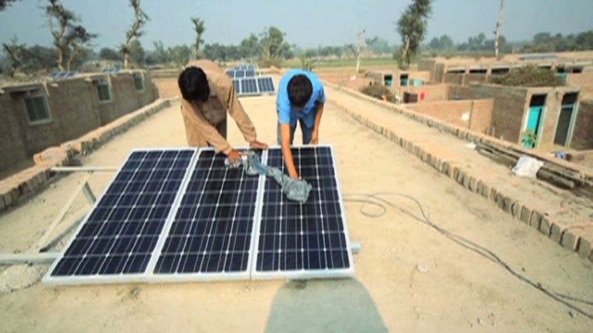 sayah.eco.pakistan.solar_00015820