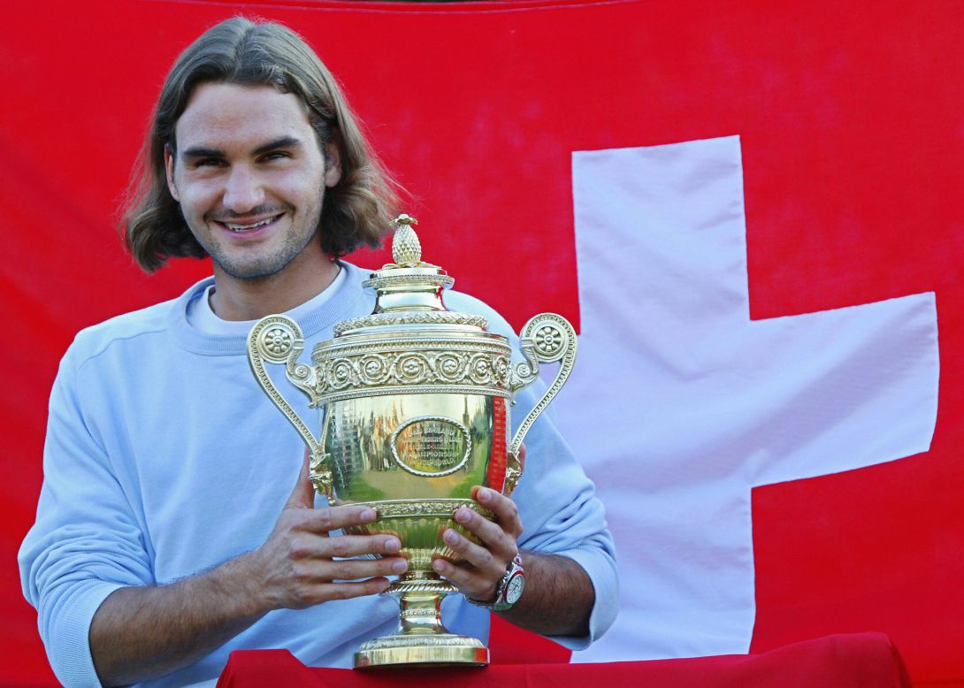 Five years later Federer picked up his first men's singles title at SW19, defeating Australian Mark Philippoussis in straight sets.