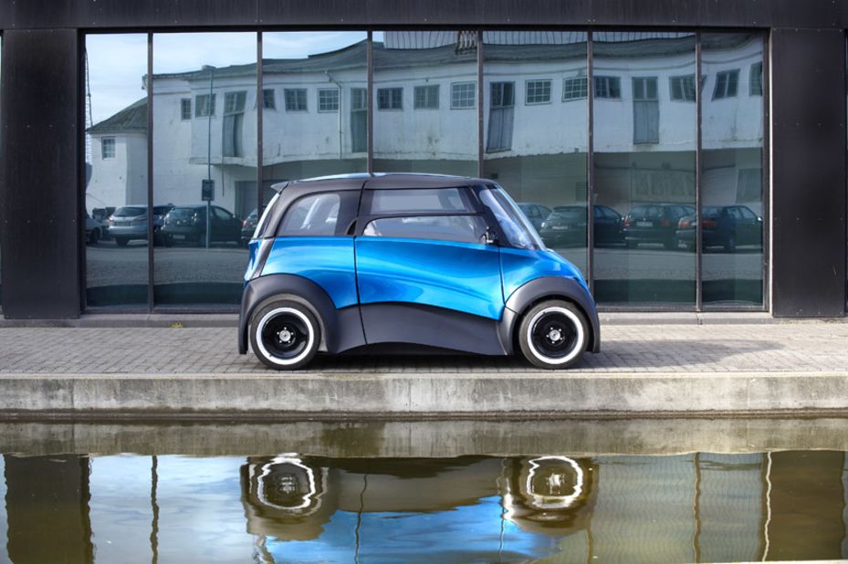 The design is certainly head-turning, but it's the eye-catching 500-mile (800-kilometer) range this electric car can achieve which could really set it apart from the competition, say its Danish developers. 