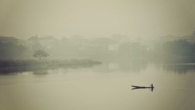 NextImg:At least 15 dead after boat capsizes in Nigeria | CNN