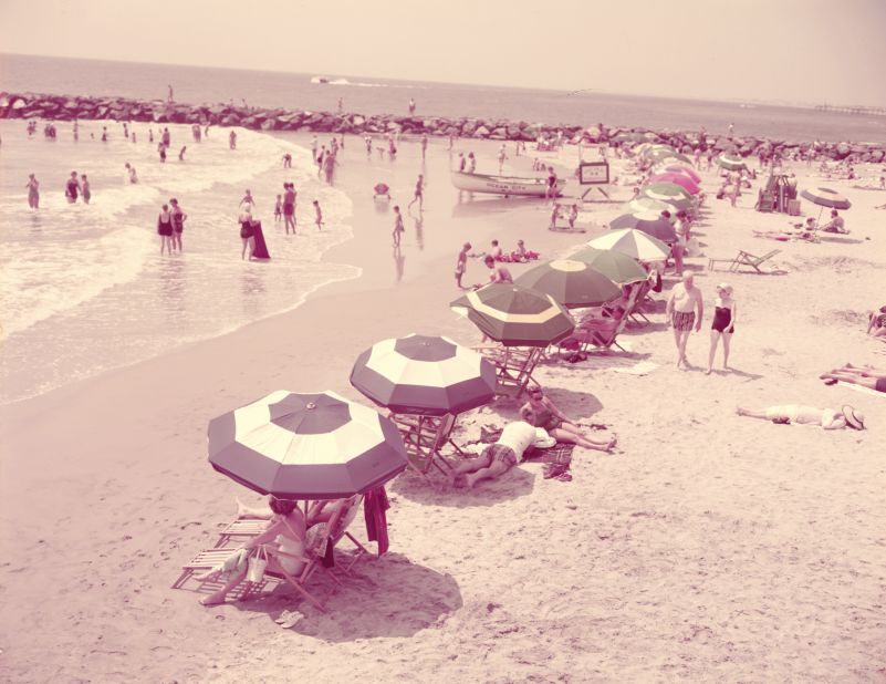 Vacationing back in the days: New Jersey, circa 1950s.  