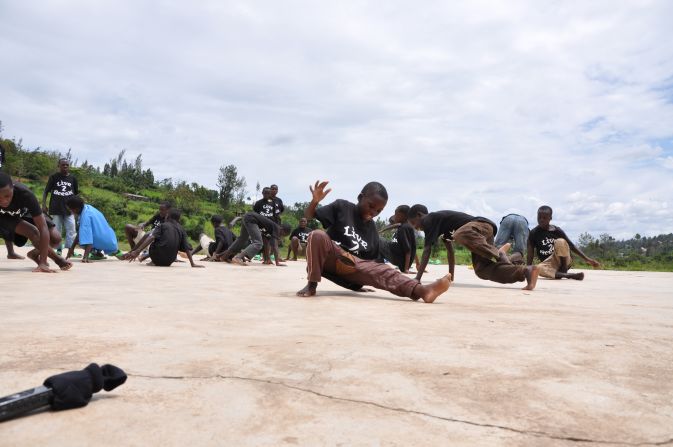 UK-based group Catalyst Rwanda has teamed up with Les Enfants De Dieu, a residental care center for street children in Rwanda, to teach the kids how to "break" -- hip-hop's original dance form.