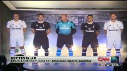 qmb intv ceo under armour footballer clothing_00002023