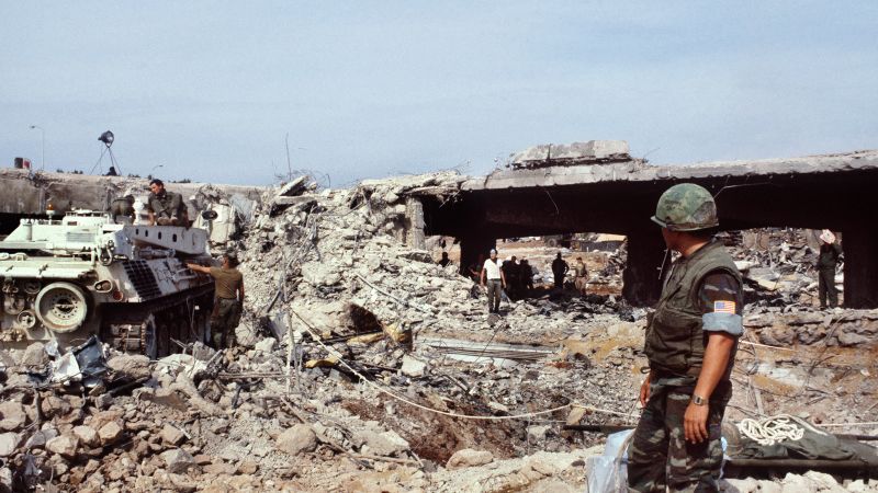 Ето поглед към бомбардировката през 1983 г на база на