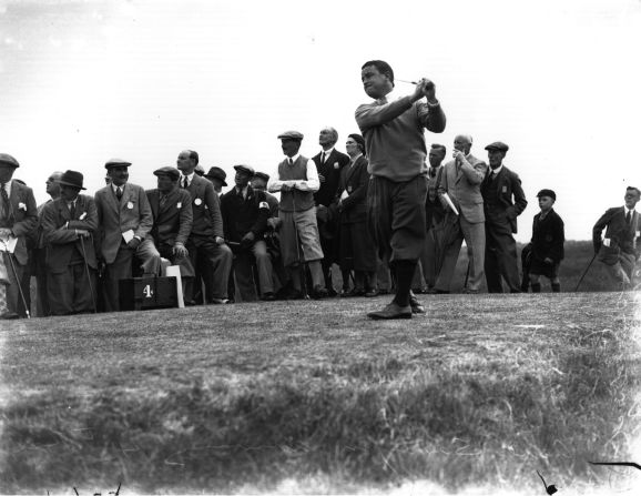 His successes helped restore the tournament's prestige. Gene Sarazen won the British Open in 1932 during a period of American dominance but he was the sole U.S. entrant in 1958, long past his prime. 