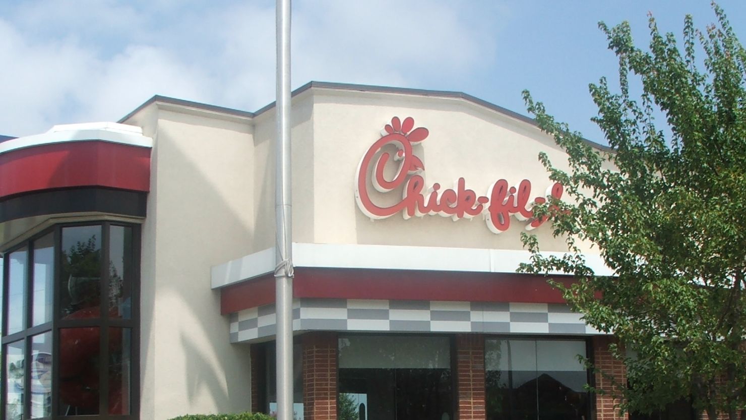 Don Perry, the vice president of public relations for Chick-fil-A, died Friday.