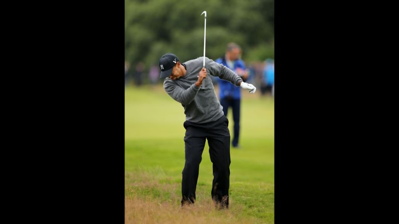 Tiger Woods of the United States reacts to a shot on the seventh hole during the second round Friday.