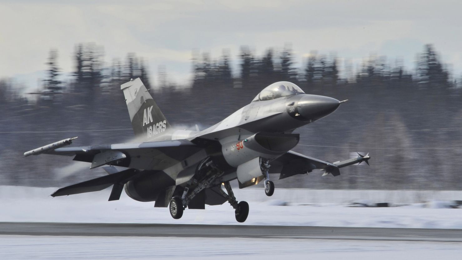 An F-16 Fighting Falcon touches down April 8, 2011, at Eielson Air Force Base, Alaska. 