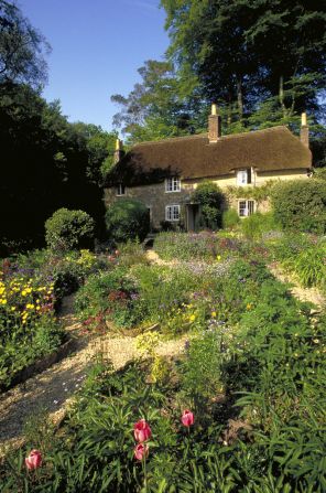 One of Dorset's most famous figures is the novelist Thomas Hardy (1840-1928) who was born and lived most of his life in the county. You can still visit the small cob and thatch cottage where he was born and wrote his early novels.