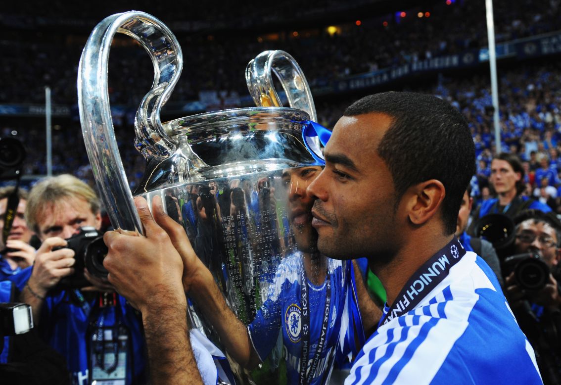 Chelsea's Ashley Cole is a recent convert to Twitter but has already caused controversy, taunting fans from former club Arsenal over how many trophies he's won since swapping North London for West.