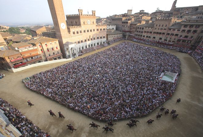 Simply put, there is no racecourse in the world quite like the Piazza del Campo in Italy. With origins dating back to medieval times, when public games were hosted in Siena's central piazza, the first racing events held were originally on buffalo. The first horse race took place in 1656. Since then the surroundings have barely changed, with the course lined with spectators on all four sides and in the central part of the piazza as the race takes place on the ring formed around it. Traditional sandstone buildings form the course's stands, and rural Tuscany forms the backdrop.