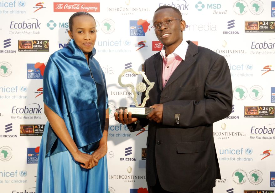 Kenyan journalist John Muchangi Njiru's piece, "Inside the life of Nairobi male sex workers" won him the award for HIV/AIDS Reporting Award.