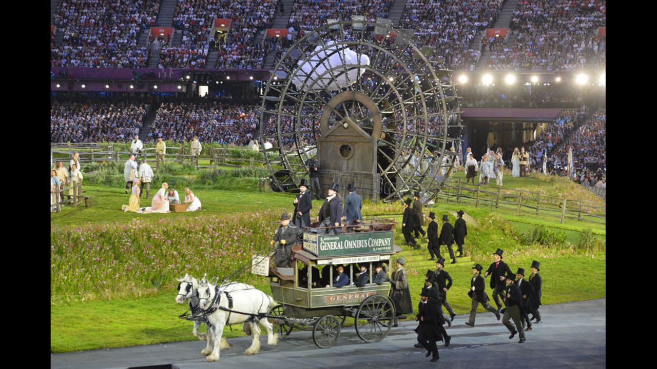 Artists arrive in a horse and carriage.