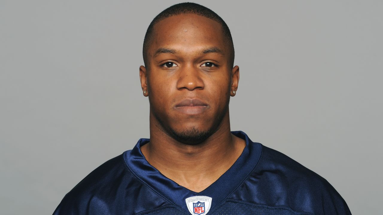 O.J. Murdock of the Tennessee Titans poses for his NFL headshot circa 2011 in Nashville, Tennessee.