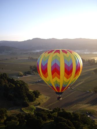 Tea? Juice? Pastry? Champagne? Napa Valley Balloons does California wine country justice by adding limo wine tours, winery explorations and fine dining to its ballooning packages. 