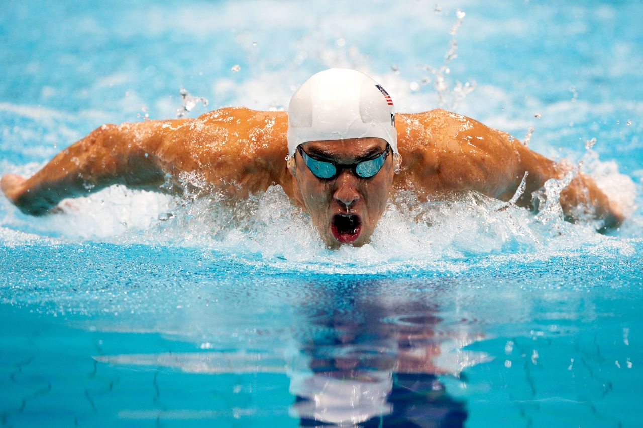 Michael Phelps of the United States competes in heat 5 of the men's 200-meter butterfly on Monday.