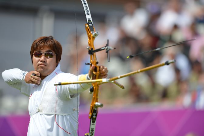 Im Dong-Hyun of South Korea competes during the men's archery individual elimination event on Monday.