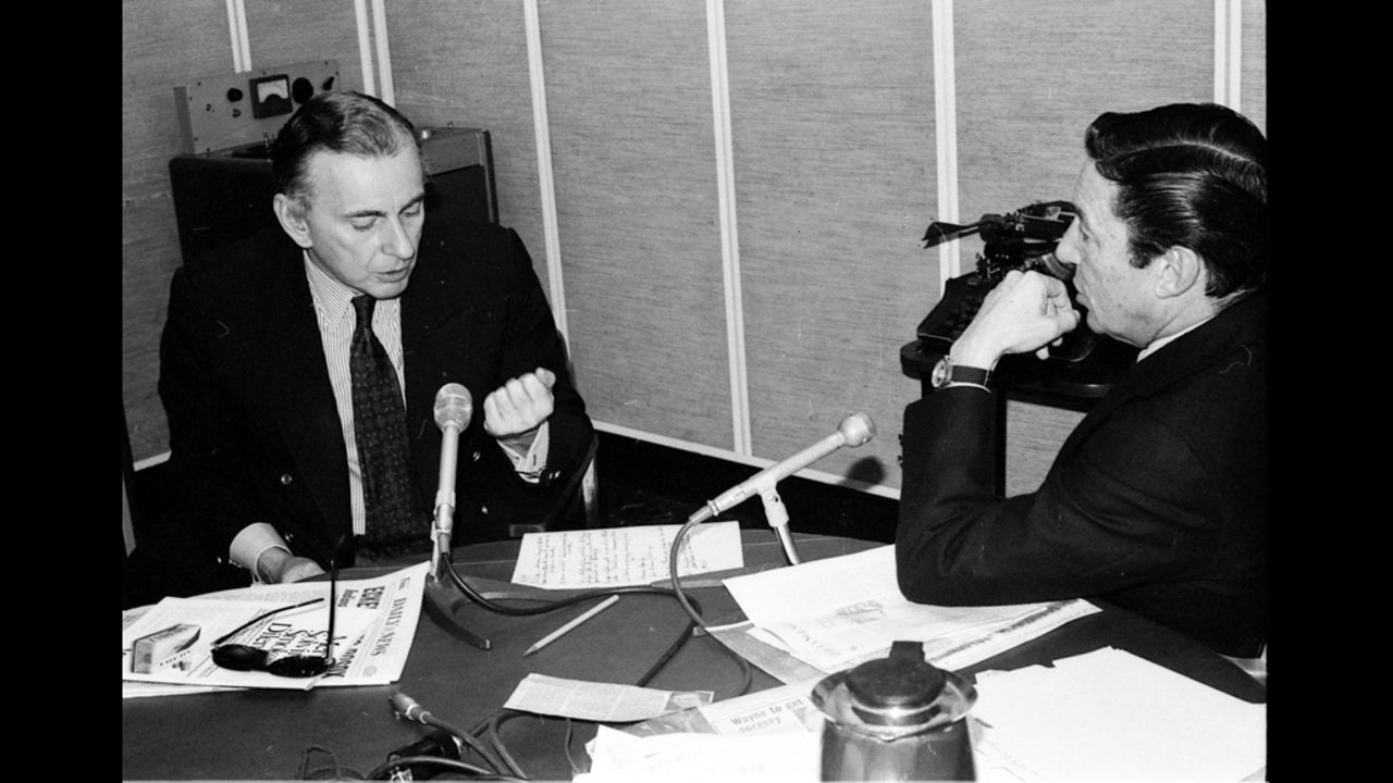 Vidal with Mike Wallace in the CBS newsroom in 1978. Vidal would refer to himself as a once-famous novelist relegated to going on television because people "seldom read anymore."