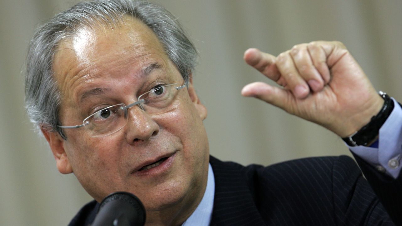 Brazil's former Chief of Staff Jose Dirceu is the main defendant in a corruption scandal.