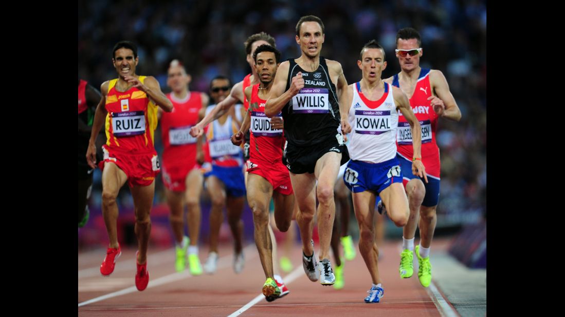 Nicholas Willis of New Zealand and Yoann Kowal of France compete in the men's 1500-meter round 1 heats at Olympic Stadium in London.