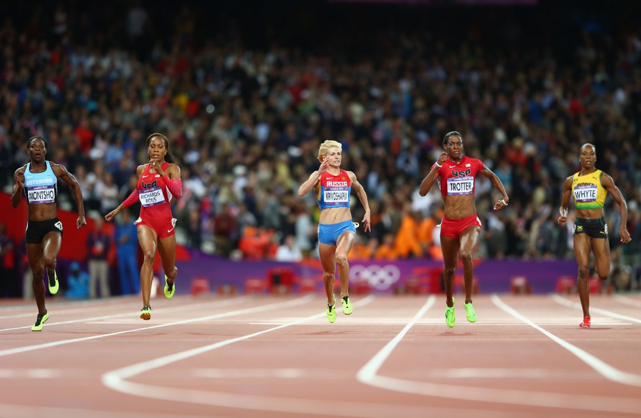 From left, Amantle Montsho of Botswana, Richards-Ross, Antonina Krivoshapka of Russia, Trotter and Rosemarie Whyte of Jamaica run the 400-meter final Sunday.