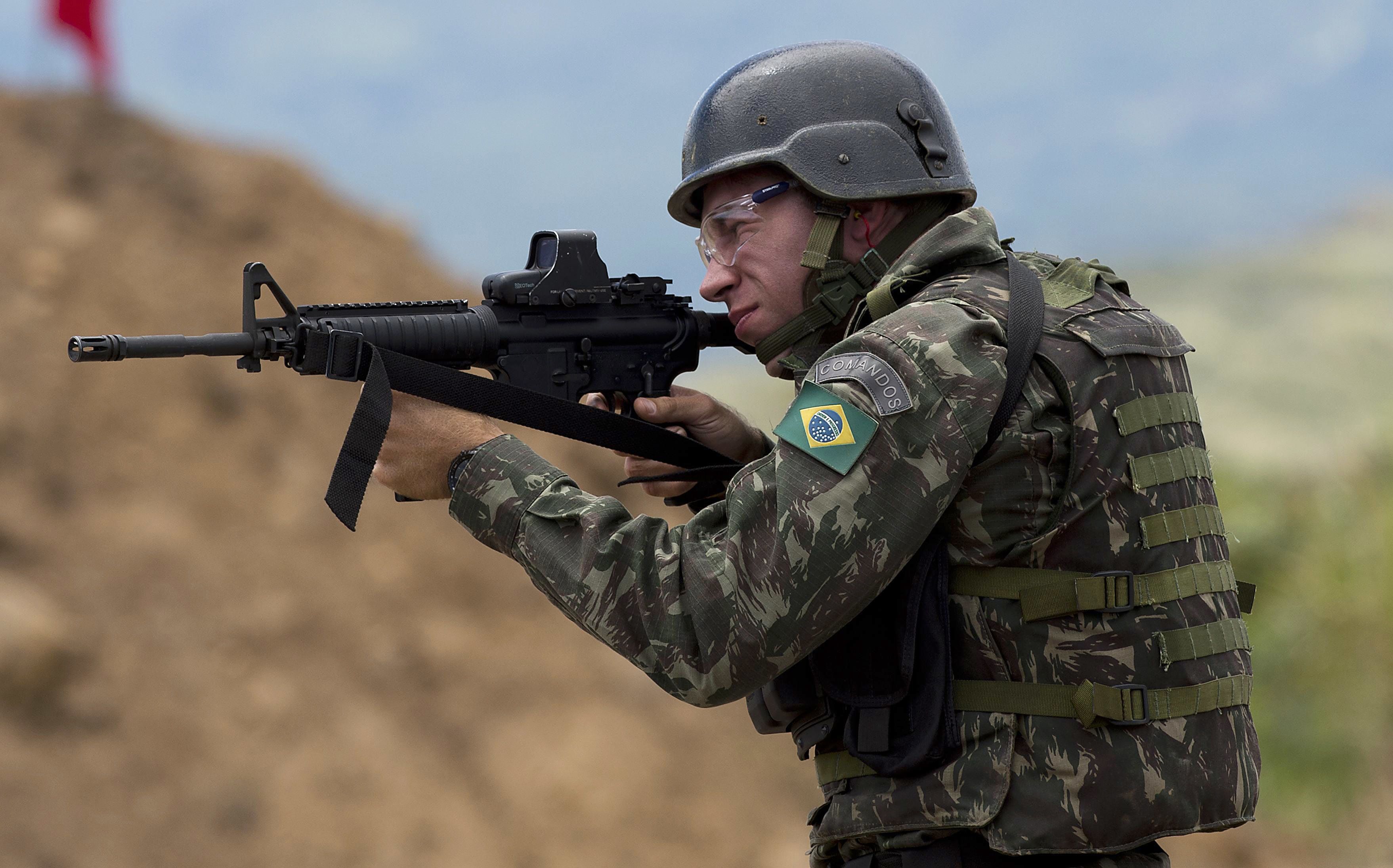 Brazil sends troops to border to fight crime | CNN