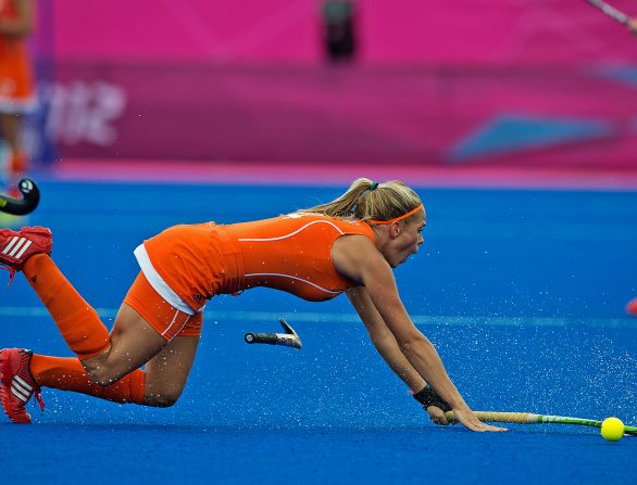 The Netherlands and New Zealand contest a grueling women's hockey semifinal, with the match finish level at 2-2 after extra-time. In the end it was reigning Olympic champions the Netherlands who held their nerve in the penalty shootout and advanced to the final, where they will face Argentina.
