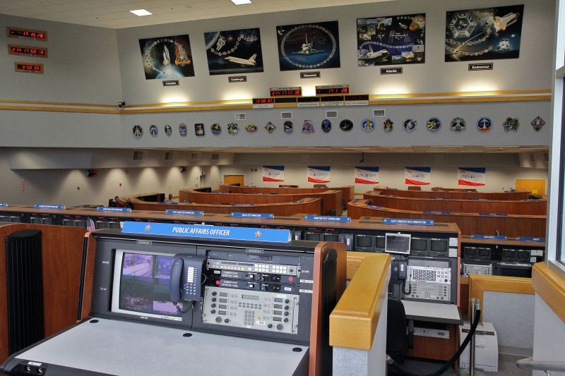 Get up close on rare space center tours CNN