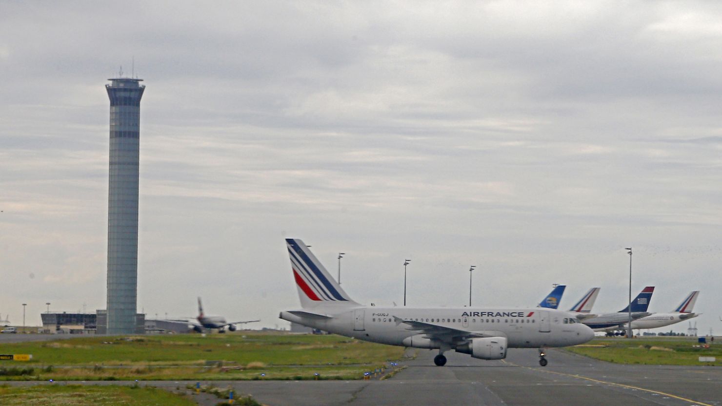 In the end, passengers of the Air France flight did not have to go into their pockets to help fuel the plane. (File)